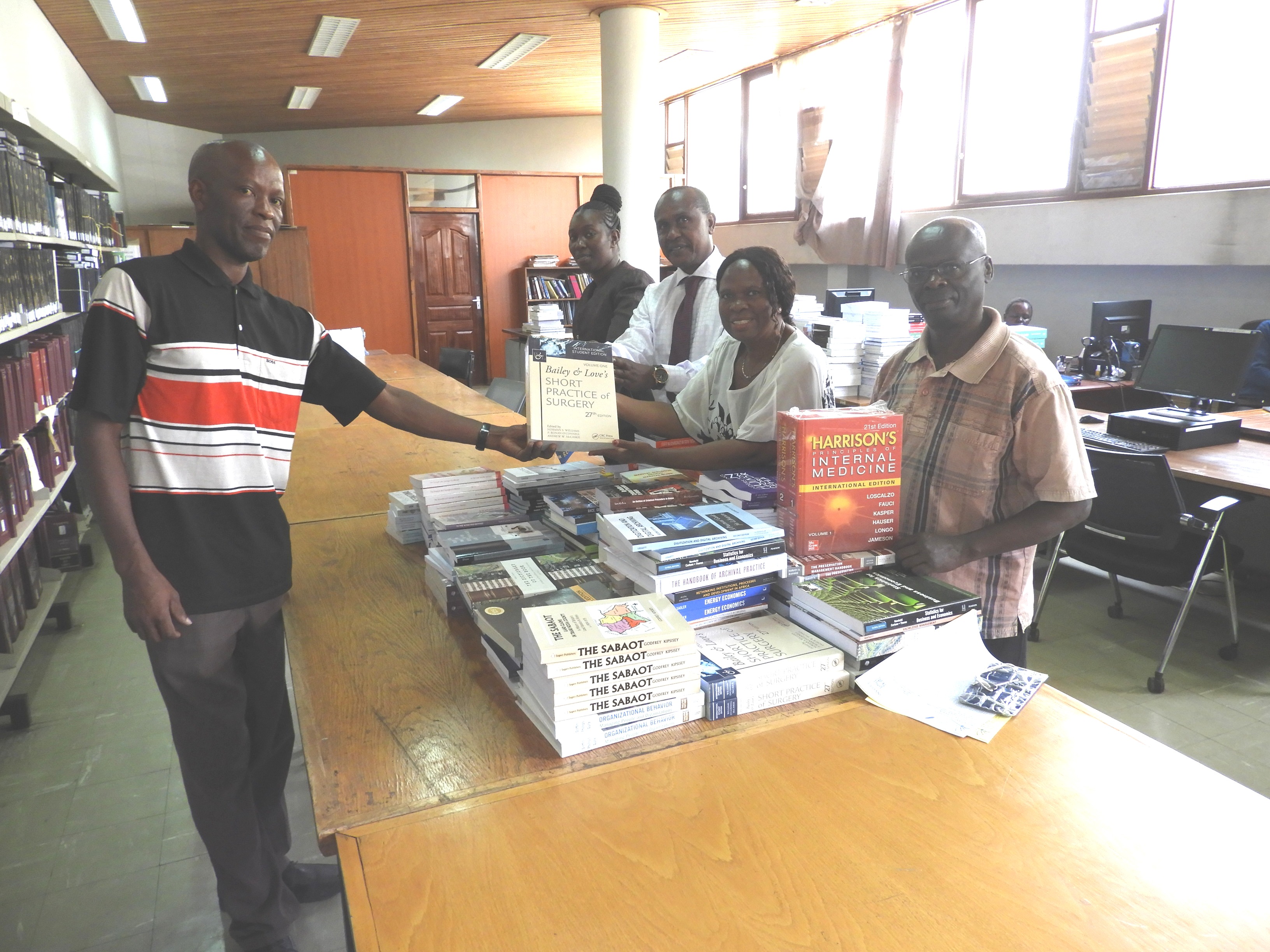 The Chancellor University of Nairobi Dr. Vijoo Rattansi donates books worth Kshs 10 million to